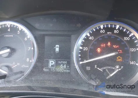 2015 Toyota Highlander Le Plus V6 z USA, uszkodzony, nr VIN 5TDZKRFH7FS078011